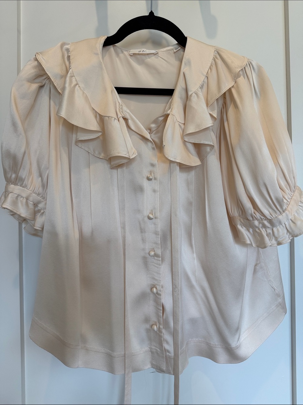 Doen Cream Ruffle-Trim Button Front Blouse